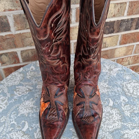 Stetson Exotic Leather Weatern Boots Snip Toe Sz.8 Brown Cross Wings - Picture 3 of 17